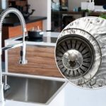 Водопроводчик разкри тайна: един прост трик моментално отстранява запушването на